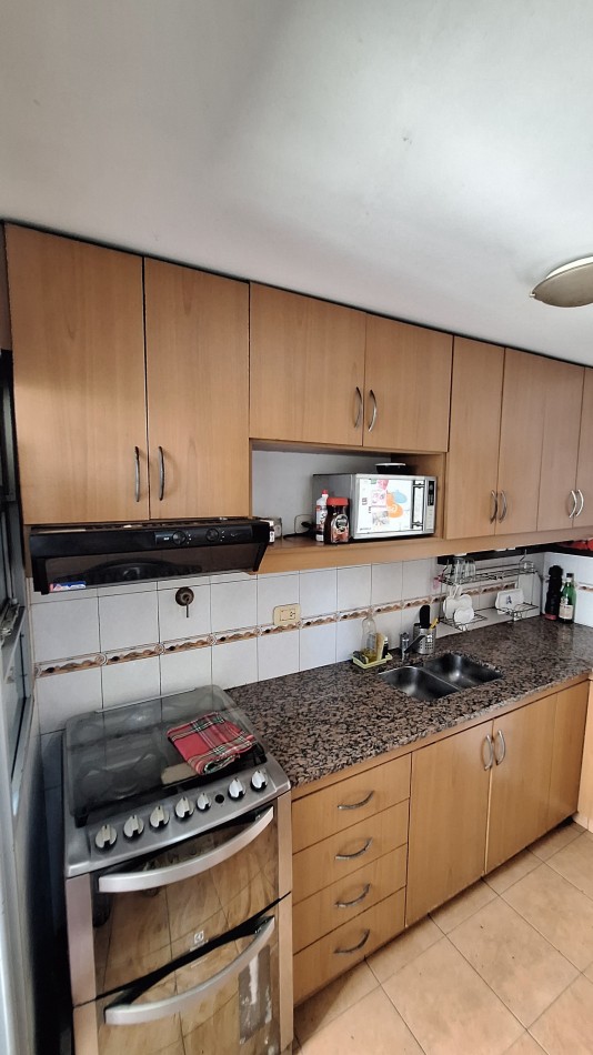 Departamento 4 Amb C/Cochera 4° Piso Lateral