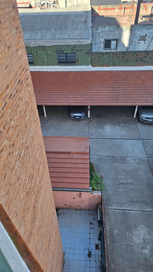 Departamento 4 Amb C/Cochera 4° Piso Lateral