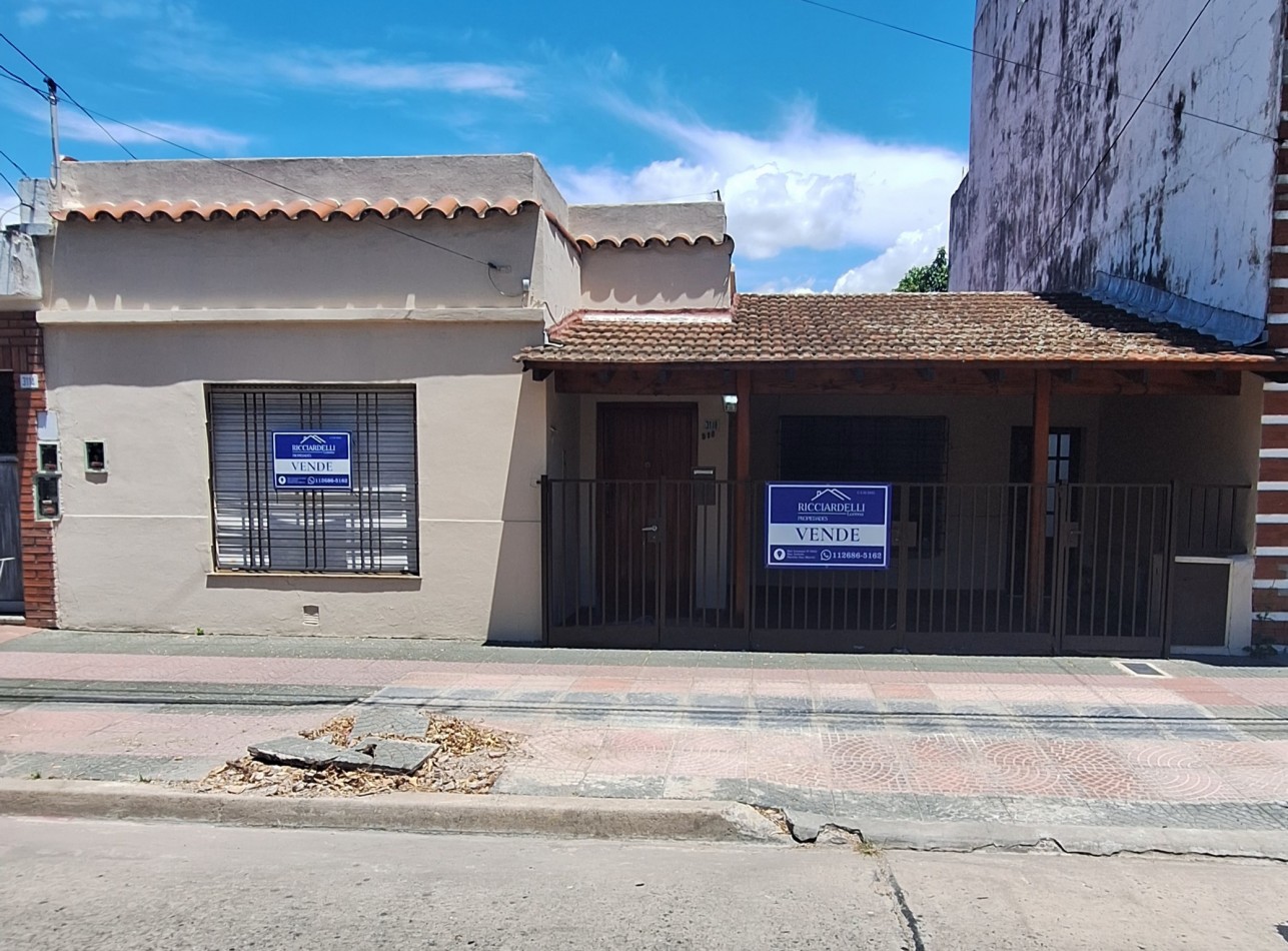 Venta Casa 4 Ambientes - Zona AGUSTINIANO