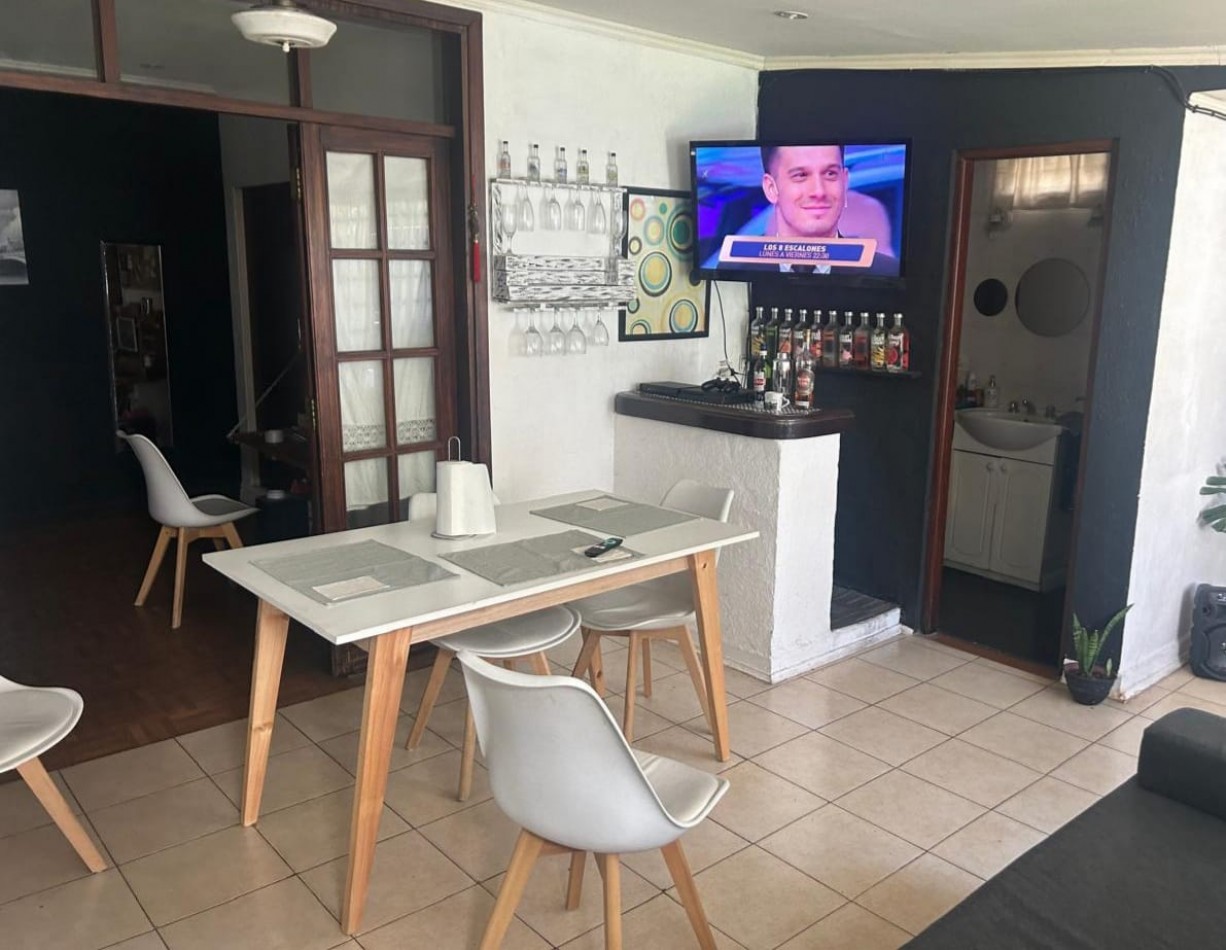 Venta 2  Locales + 2 Deptos