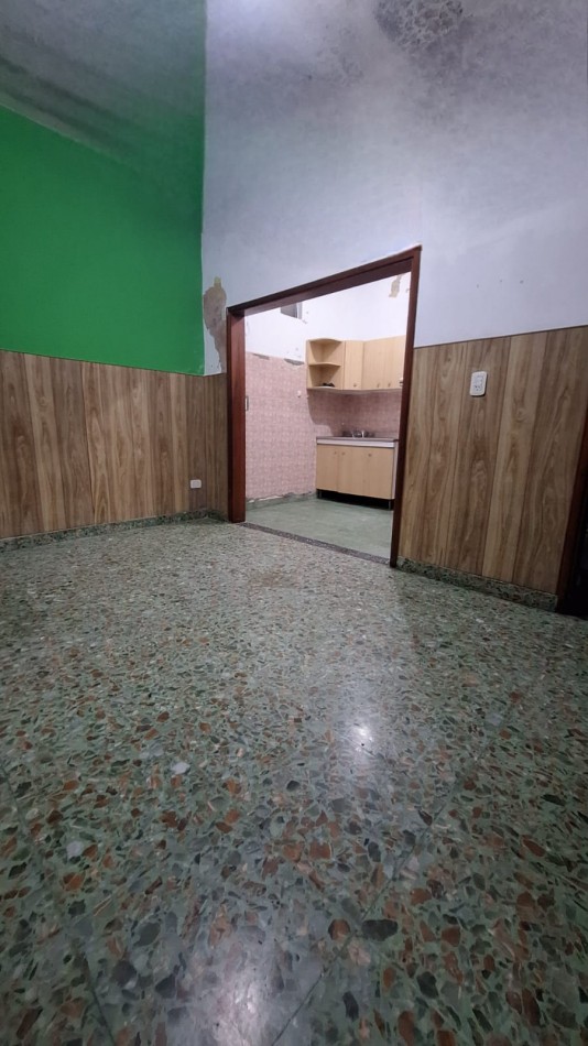 Casa 3 Ambientes, Departamento 2 Ambientes y 2 locales al frente en Venta en San Andres