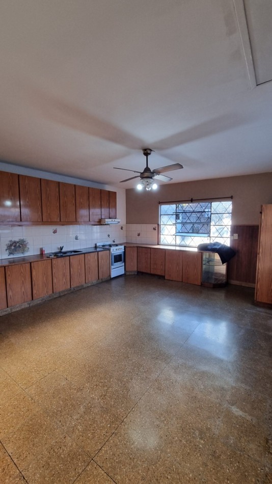 Casa 3 ambientes en Alquiler en Villa Ballester