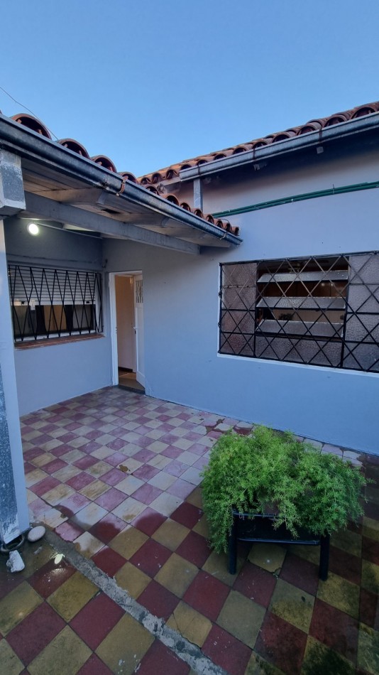 Casa 3 ambientes en Alquiler en Villa Ballester