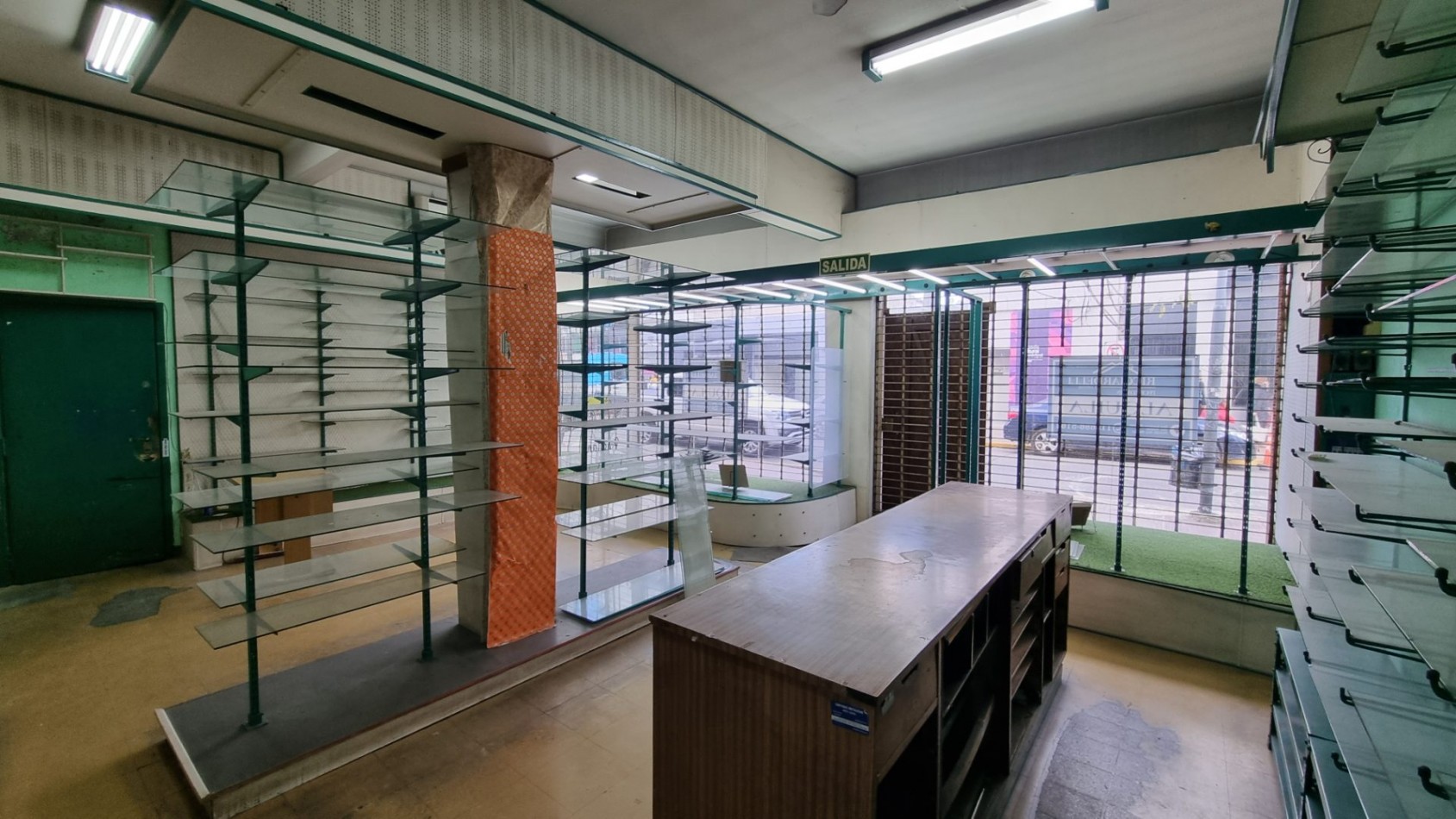 Local Comercial en Alquiler en Villa Ballester